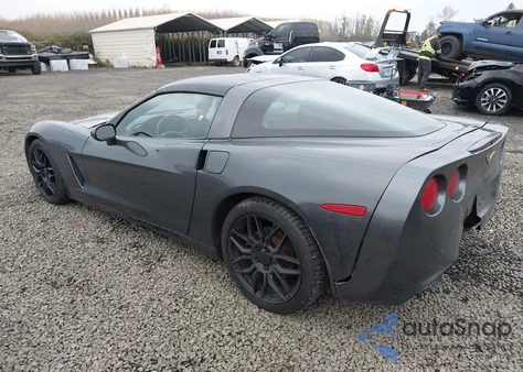 2009 Chevrolet Corvette z USA, uszkodzony, nr VIN 1G1YY25W995107769